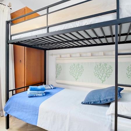Villetta Azzurro - Sherdenia Luxury Apartments Маринела Екстериор снимка