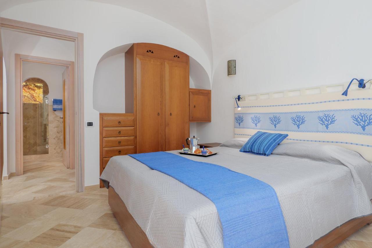 Villetta Azzurro - Sherdenia Luxury Apartments Маринела Екстериор снимка